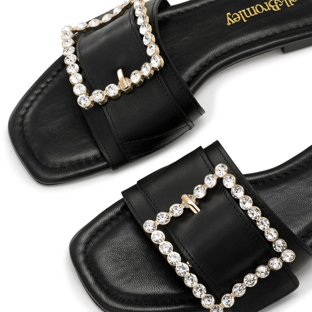 Női Russell And Bromley Cindy Jewelled Csatos Lapos Szandál Fekete | 059786LWG