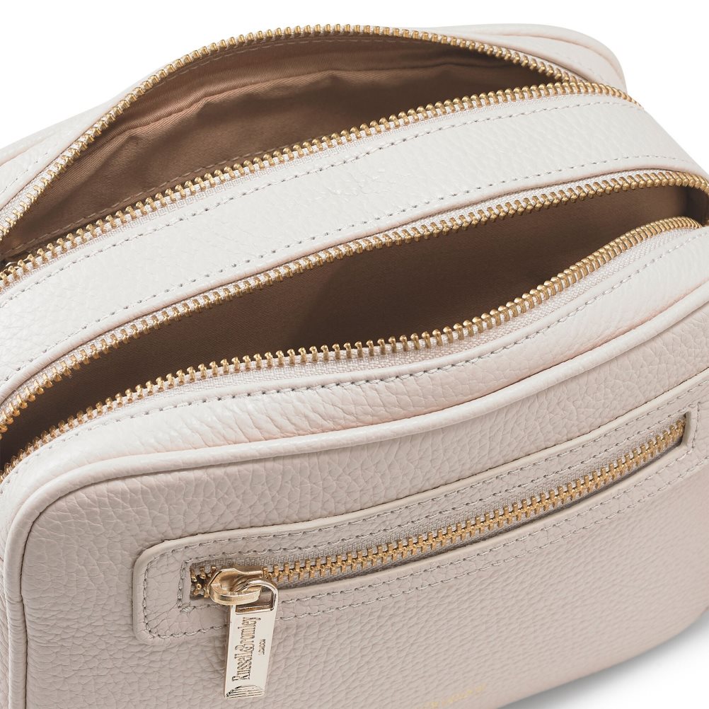 Női Russell And Bromley Dynamic Triple Zip Camera Crossbody Táska Rózsaszín | 986104UCS